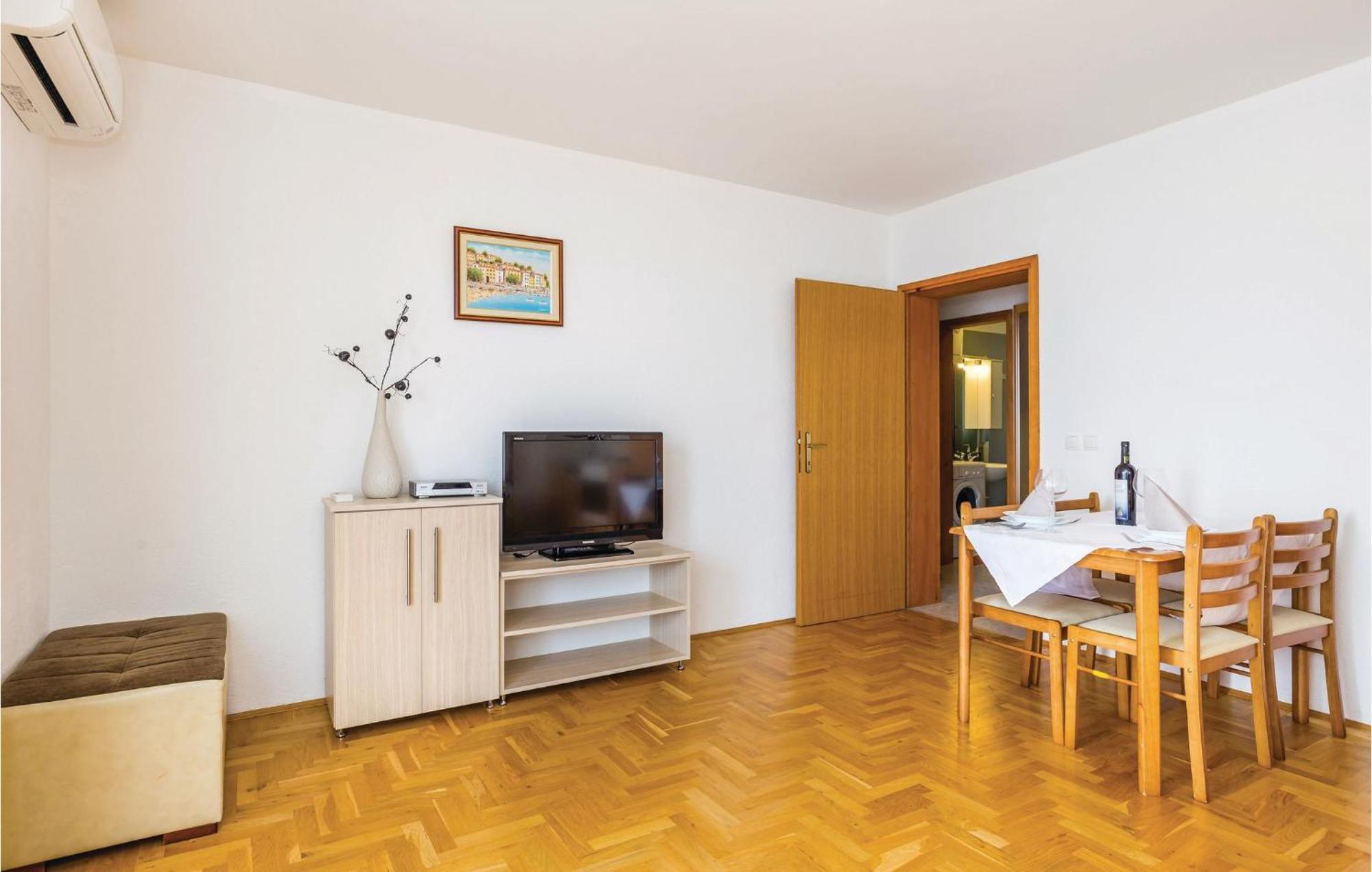 Stunning Apartment In Moscenicka Draga Bagian luar foto