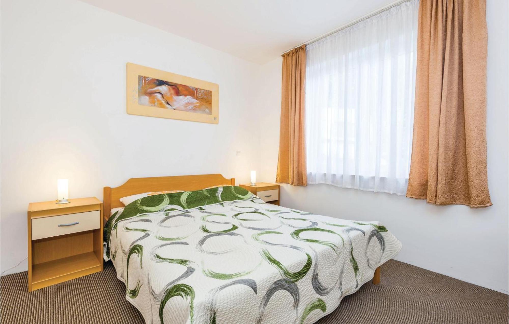 Stunning Apartment In Moscenicka Draga Bagian luar foto