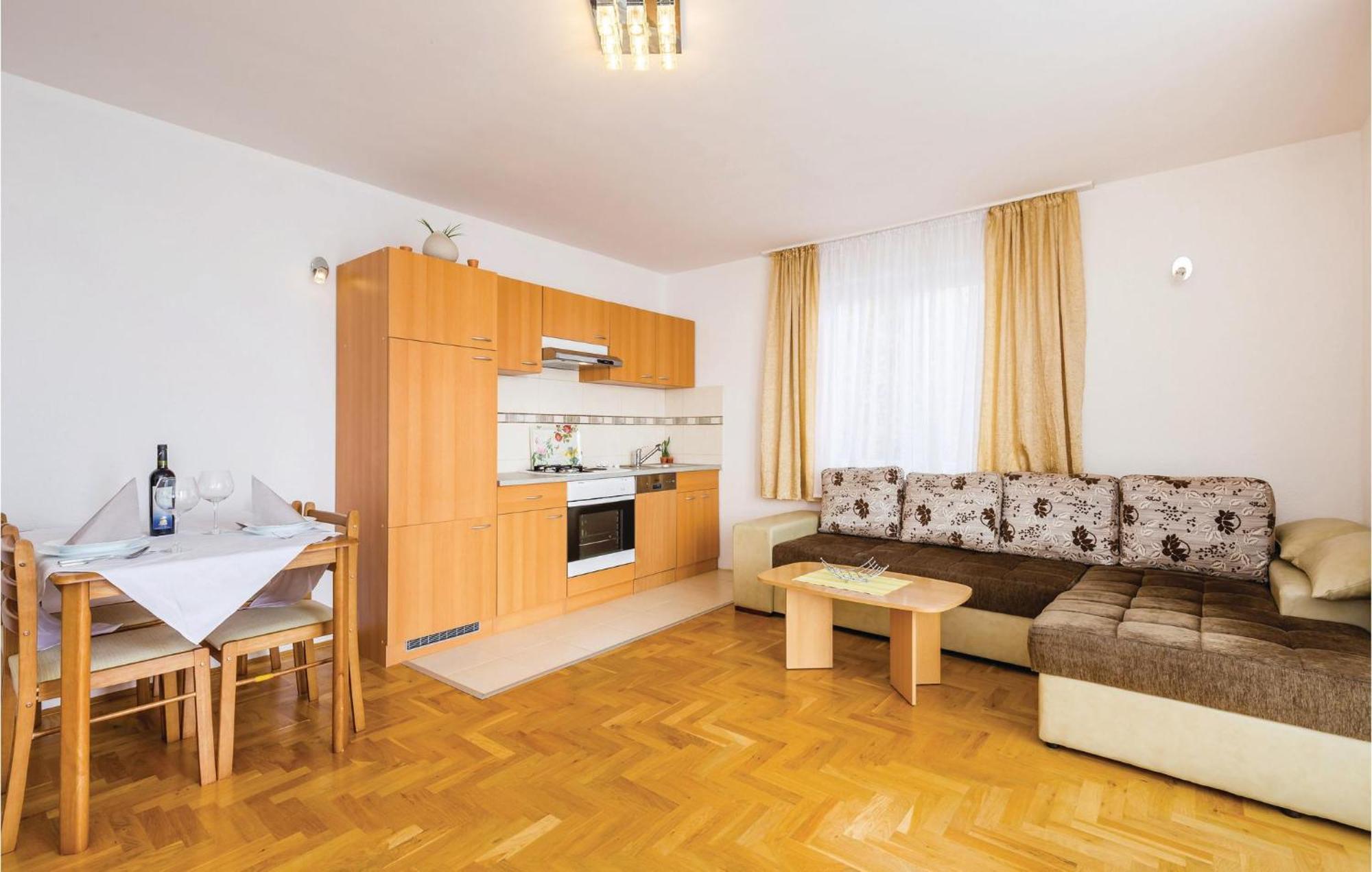 Stunning Apartment In Moscenicka Draga Bagian luar foto